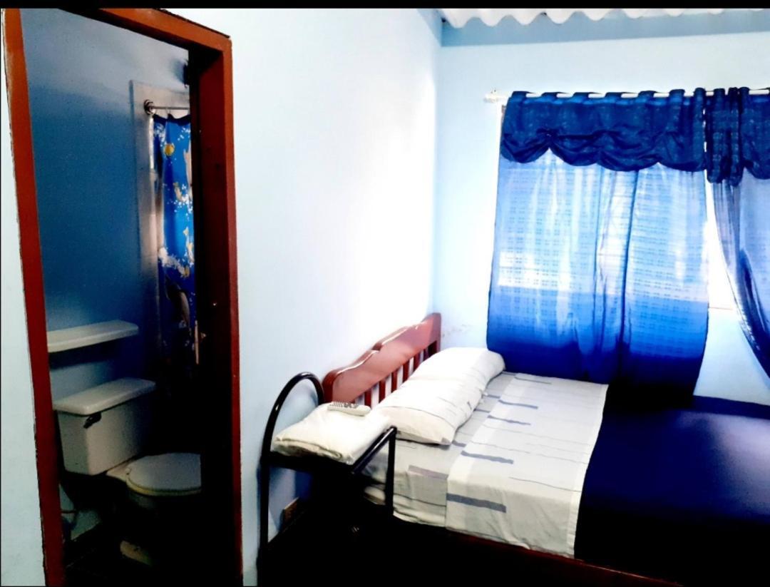 Hostal Aruba Atacames Pokoj fotografie